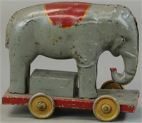 DP CLARK ELEPHANT ON PLATFORM