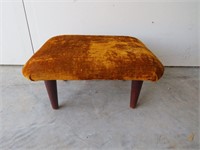 SMALL FOOT STOOL