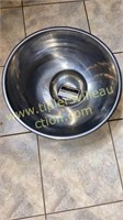 Large stainless dish pan and 2 small bowls