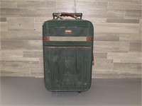 SUITCASE ON ROLLERS 27"X16"