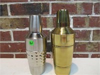 2 Cocktail Shakers