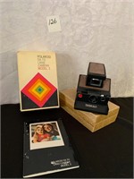 Polaroid SX-70 Land Camera Model 3