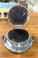 Corona waffle maker