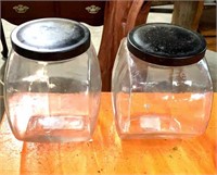 2 store jars