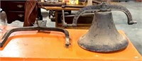 Fredricktown, Ohio # 4 Cast iron dinner bell with