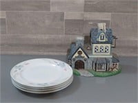 PARTYLITE HOUSE & 4 PLATES