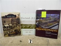 Tray lot assorted histories of Philadelphia & New