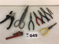 ASSORTMENT OF NEEDLE NOSE PLIERS, SNIPS, TOOLS