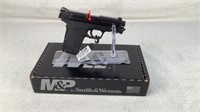 Smith & Wesson M&P Shield EZ 9mm Luger