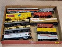 Lot of Assorted HO Scale Train Cars