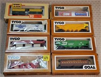 Lot of Tyco & TM HO Scale Train Cars