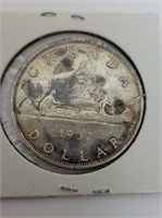 CANADIAN SILVER DOLLAR 1957
