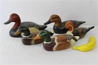 Decorative Carved Wood Decoy Ducks 3