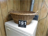 Whicker Clothes Basket
