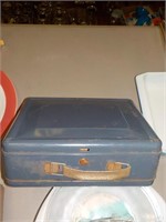 Antique tin lunchbox 10x8x4"