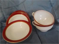 New old Pyrex 3- 5.5" bowls and 2 cups