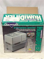 Duracraft 8 Gallon Humidifier w/ Box