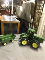 JOHN DEERE ARTICULATING 4WD TOY TRACTOR, FLARE
