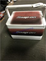 SNAP-ON LUNCH COOLER