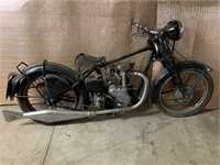 Velocette Mac 350 engine fitted to a