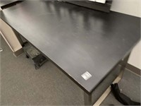 TABLE- BLACK, BLACK TOP WITH METAL LEGS