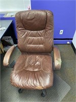 BROWN LEATHER CHAIR BROWN LEATHER OFFICE