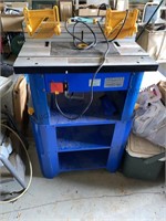 Central Machinery router with full size table.