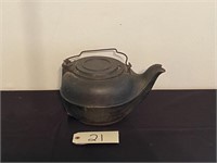 #7 Cast Iron Tea Pot