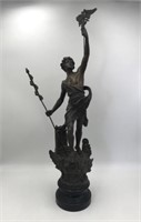 Spelter Figurine - Estatueta em Zinco