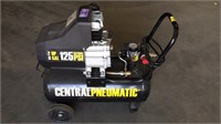 Central Pneumatic 8 gal air compressor, works
