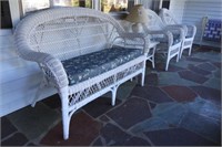 5pc White wicker patio set to include: Settee