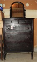 Mahogany five drawer Chest of Drawers with