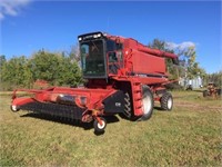 1992 CIH 1680 AXLEFLOW COMBINE C/W 1015 PU HEADER