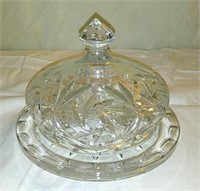 Crystal pastry dish with lid