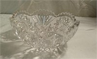Flower pattern crystal bowl