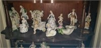 Lot of porcelain decorative items
