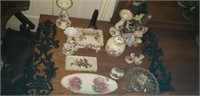 Lot of decorative pieces