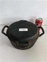Technique Cast Iron Dutch Oven with Wedge Lid