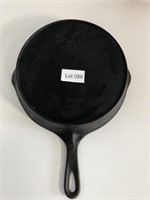 Cast Iron Wagner Ware Sidney -o- 1058 No 8 Skillet