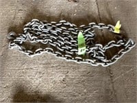 18' of  1/2" chain with hooks