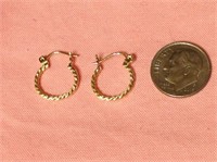 14K Gold Small Round Twist Hoop Earrings