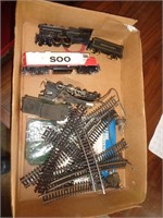 LOT OF MODEL TRAIN ITEMS / G2 RS