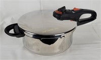 Cook's Essential 4L Pressure Cooker Steam Pot