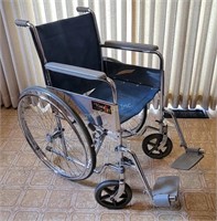 Wheel Chair Everest & Jenning Vista Collapsible