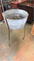 Galvanized Wash Tub/Bucket on Stand