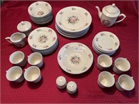 44 piece Tabletops Unlimited China set: 8 plates,