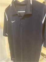 Nike dry-fit three-button collar shirt - size