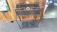 Wrought Iron metal basket with table