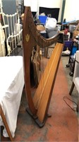 Troubadour Harp