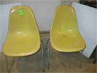 2 Chairs Retro Yellow
